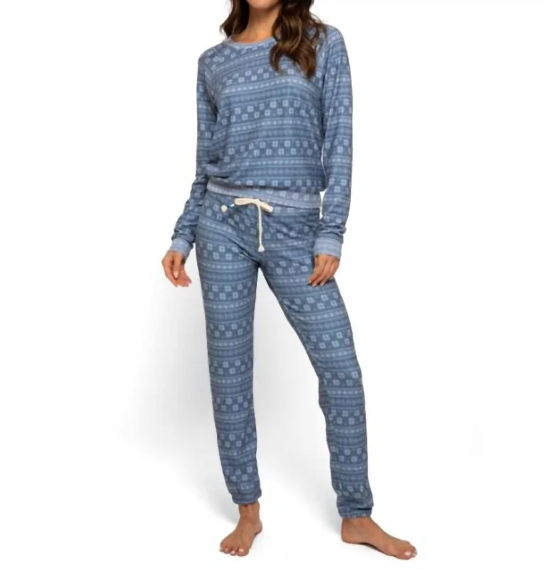 Modern Chic Fair Isle Hacci Pullover In Indigo