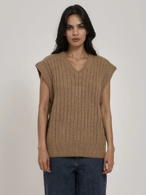 Comfortable Knitwear Darcy Knit Vest - Sand