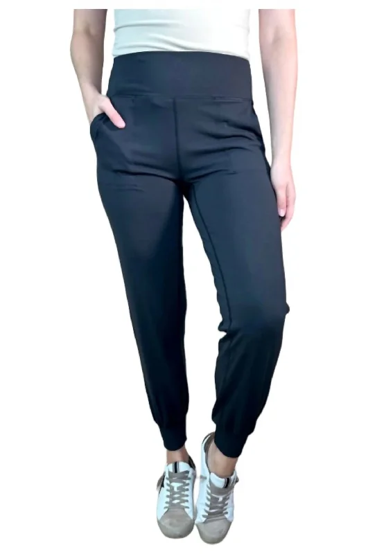 French Style Raise The Bar Joggers In Black