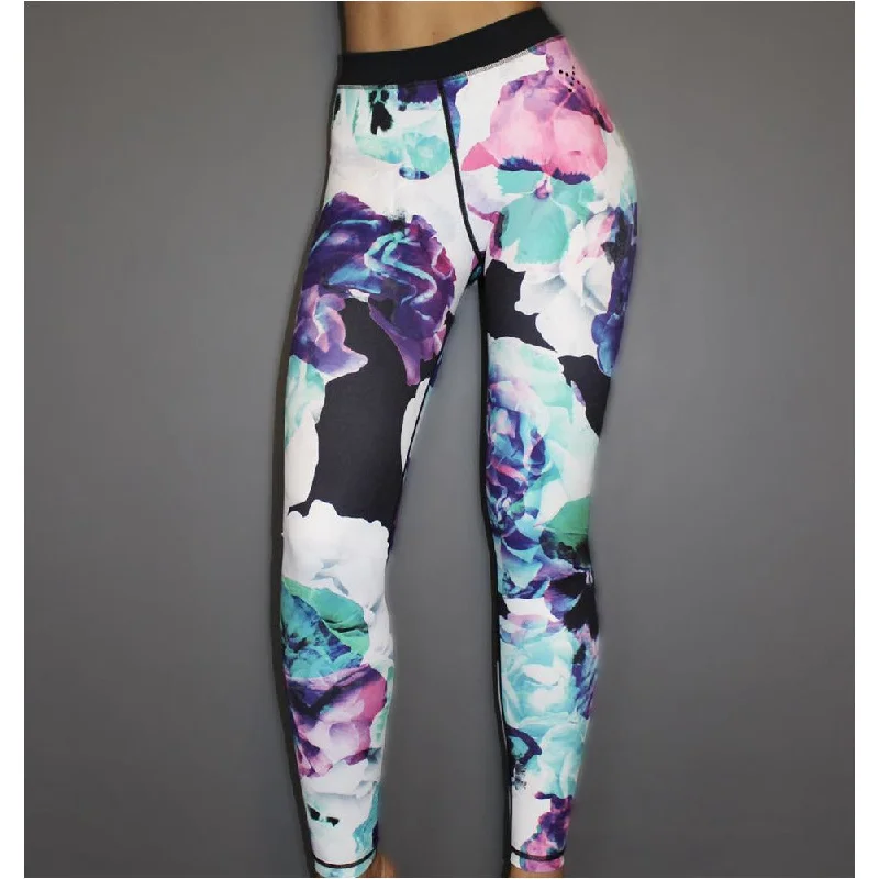 Luxury Fashion Dark Floral Tights