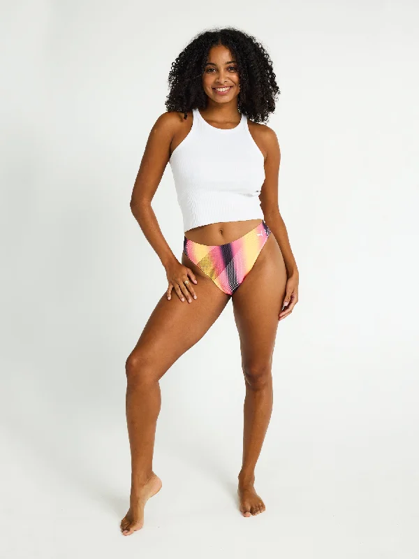 Trendy Items Puma X Modibodi Seamfree Active Printed Hi-Leg Cheeky Moderate-Heavy Sunset Glow Yellow Trendy Items Puma X Modibodi Seamfree Active Printed Hi-Leg Cheeky Moderate-Heavy Sunset Glow Yellow