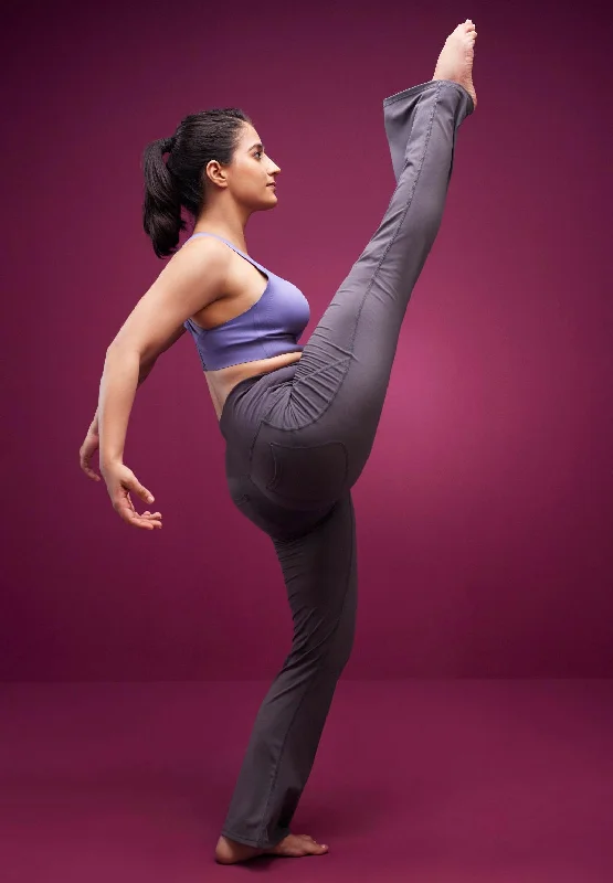 Age-reducing Style Ultimate Flare Pants Tall