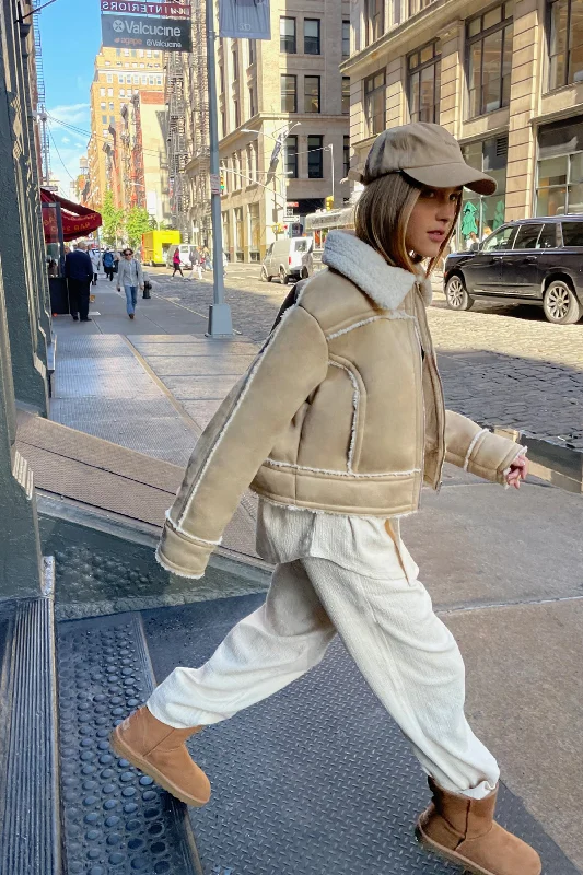 Slim Trousers CROPPED SHERPA JACKET