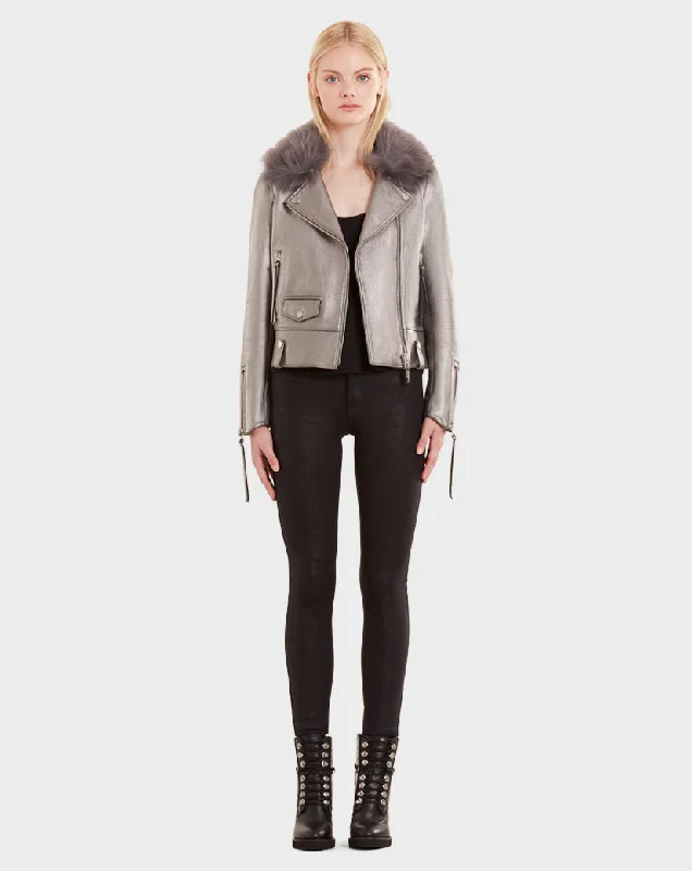Layered Comfort Mythos