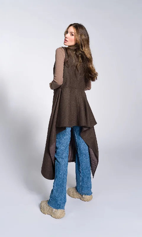 Classic Sleeveless Lined Coat with Short Peplum Back