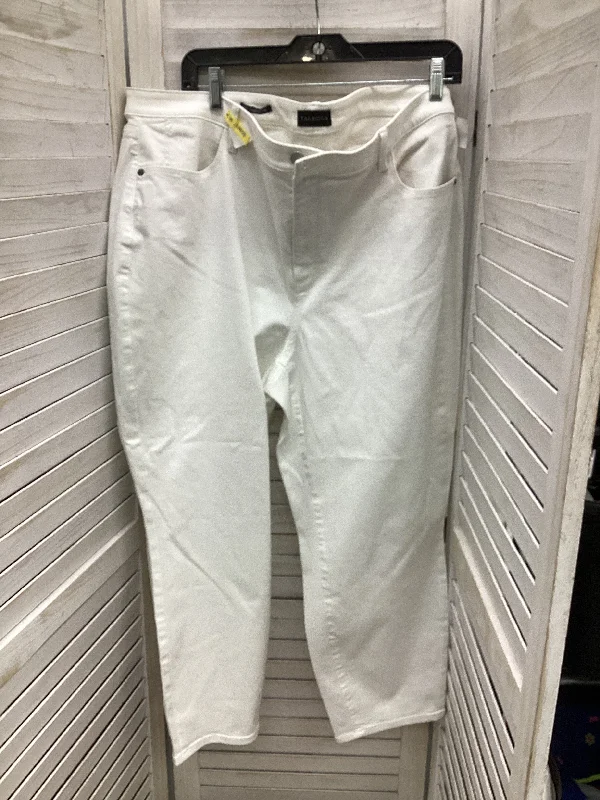 Soft Comfort Wear Jeans Cropped By Talbots In White, Size: 22