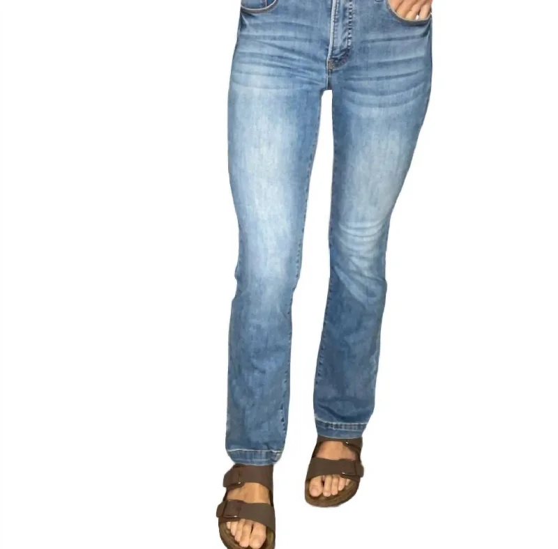 Urban Chic Mid Rise Slim Bootcut Cut Jeans In Medium Wash