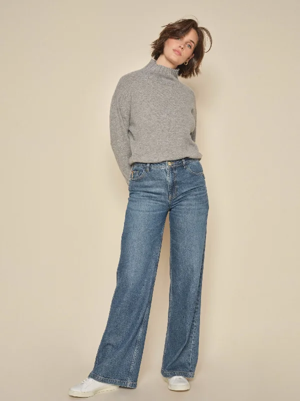 Casual Chic Looks MMDara Lititi Jeans