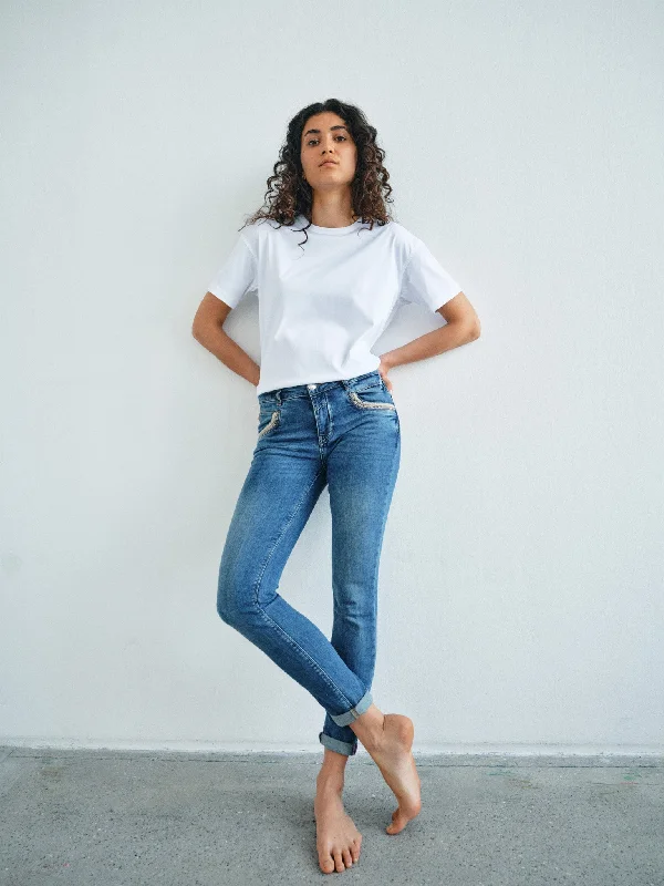 Lively And Youthful MMNaomi Mateos Jeans