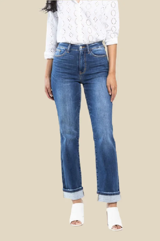 Soft Fabric Looks Straight Leg Jeans