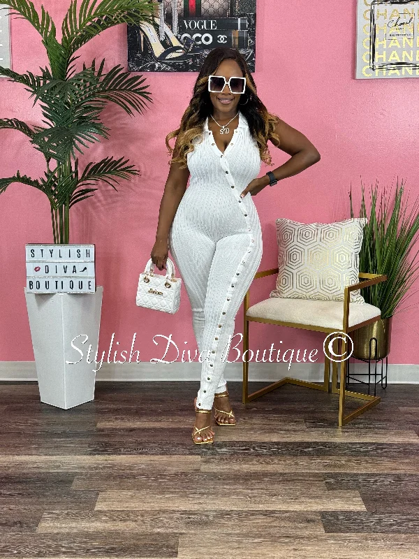 Elegant Tailoring Bailey Sleeveless Ribbed Jumpsuit (White)