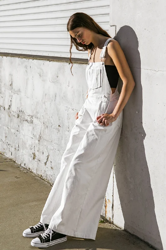 Casual And Casual FIND A GETAWAY WOVEN JUMPSUIT