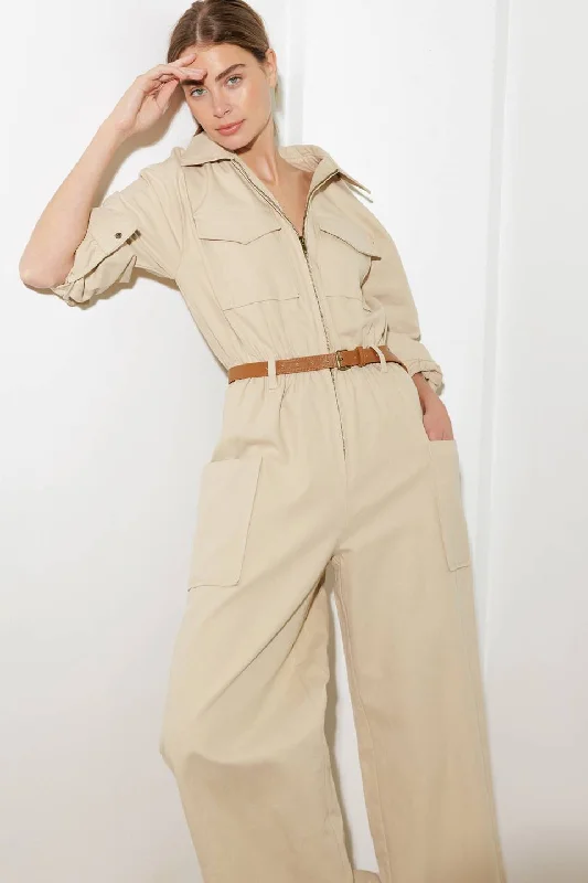 Effortless Outfits WHEN IT HAPPENS WOVEN JUMPSUIT