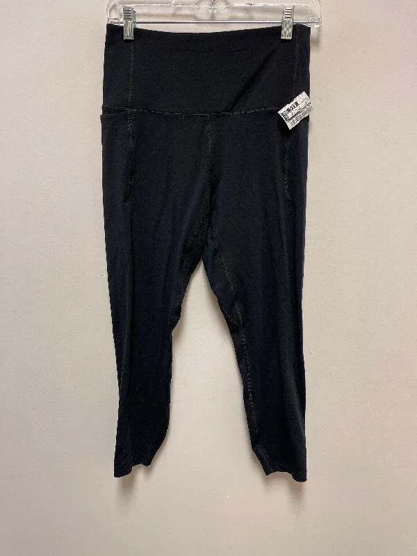 Fashion Wear Black Athletic Leggings Under Armour, Size M