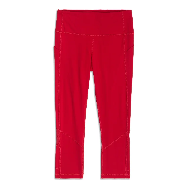 Trendy And Casual Pace Rival High-Rise Crop - Resale