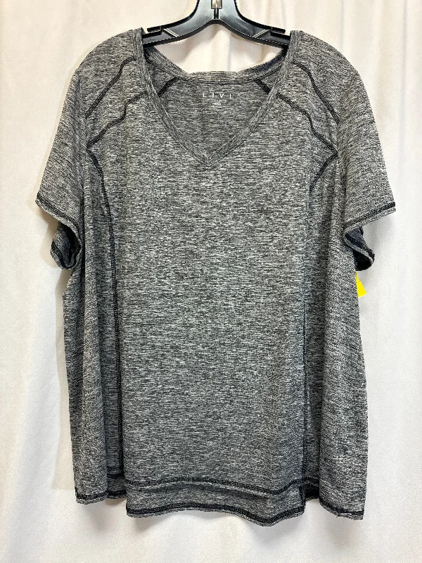 Embroidery Design Athletic Top Short Sleeve By Lane Bryant In Grey, Size: 4x