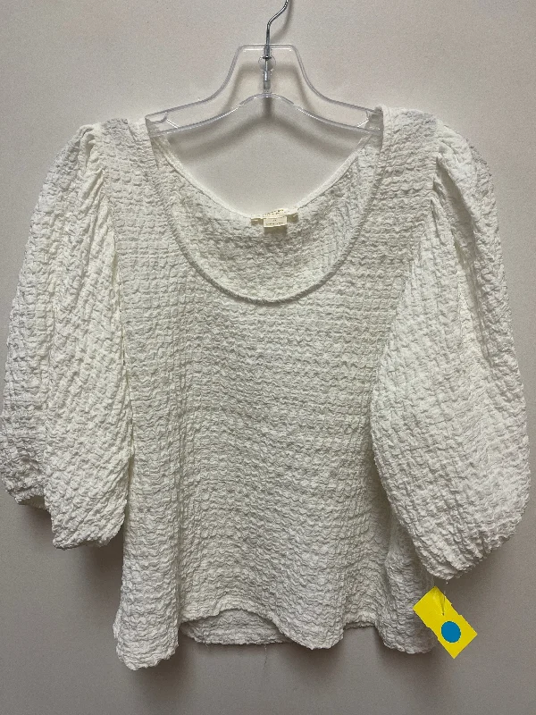Cozy Fashion Top Short Sleeve By Maeve In White, Size: 1x