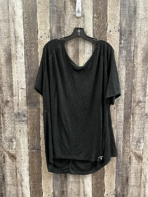 Personalized Wear Top Short Sleeve By Terra & Sky In Black, Size: 3x