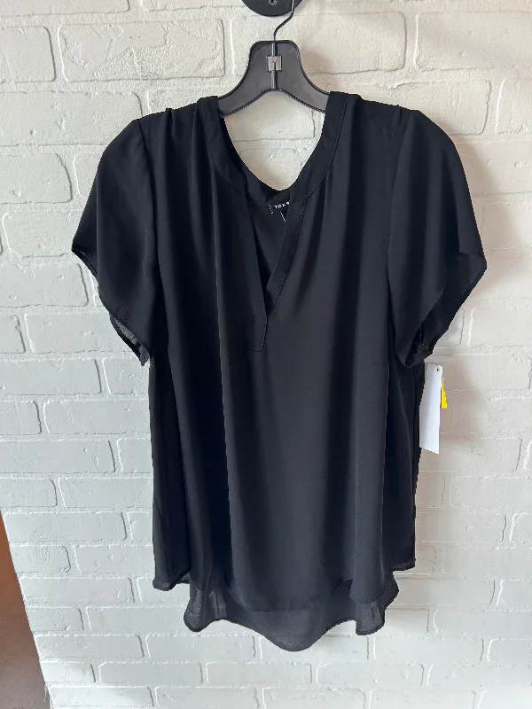 Easy-to-Wear Top Short Sleeve By Torrid In Black, Size: 2x